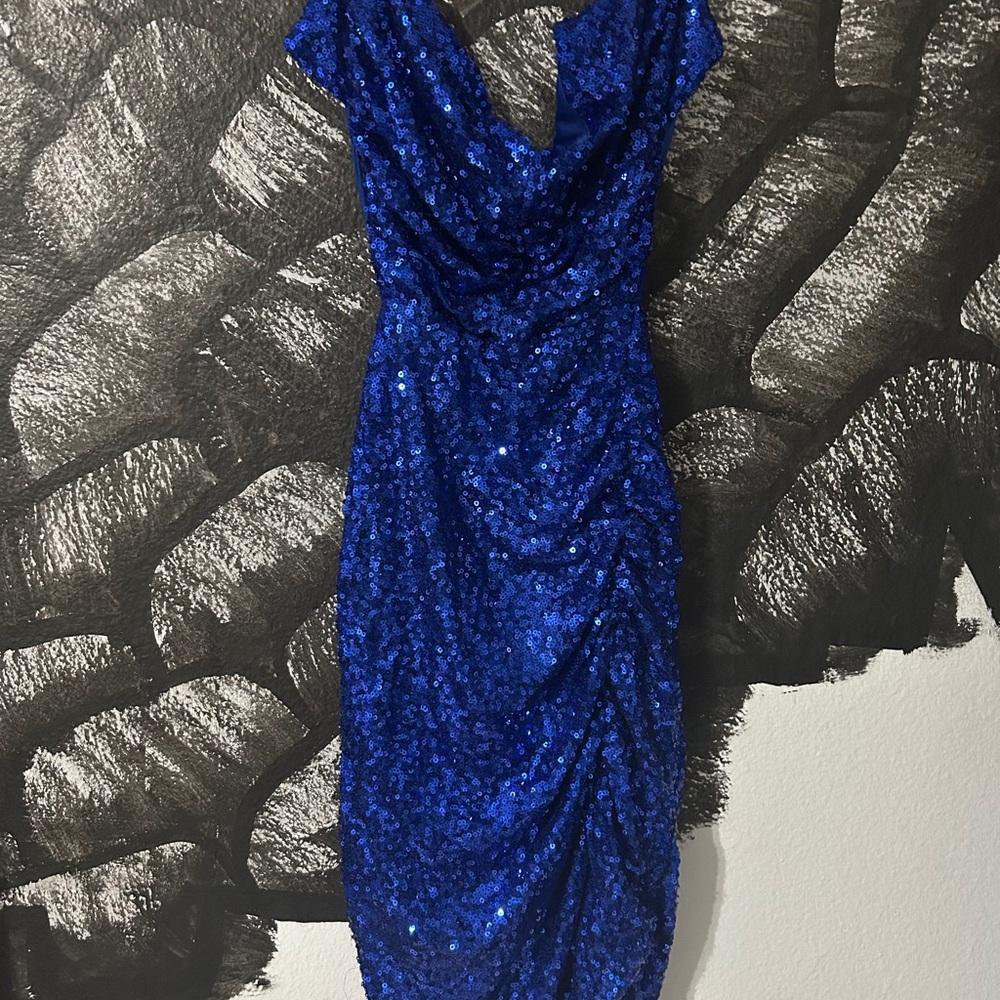 Elegant Blue Sequin Dress - Picture 1 of 3